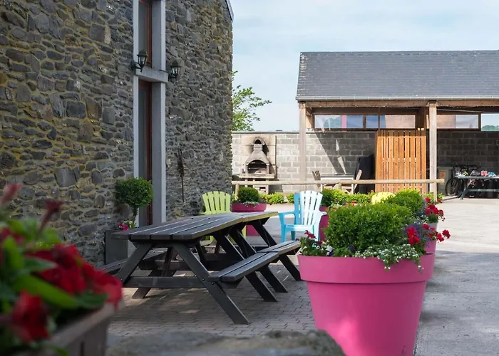 Le Chateau-ferme De Laval : La Grange *