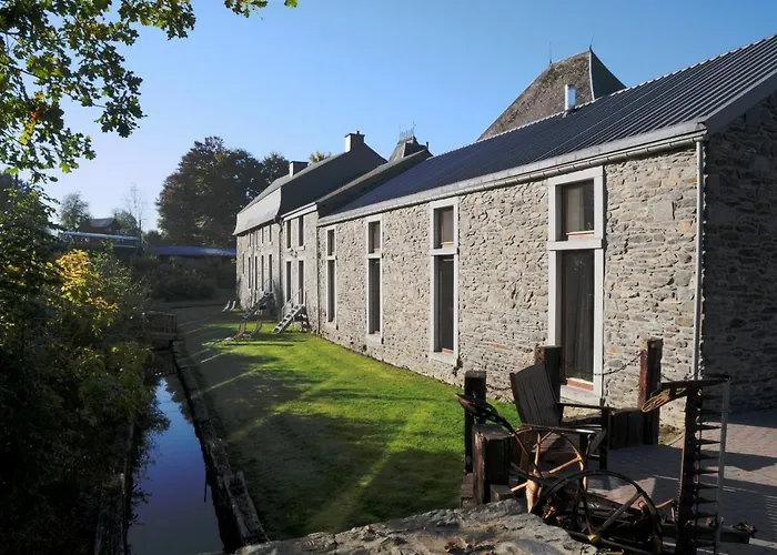 Le Chateau-ferme De Laval : La Grange